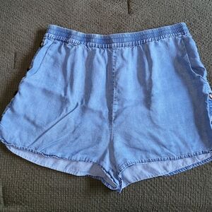 Women's Chambray Shorts